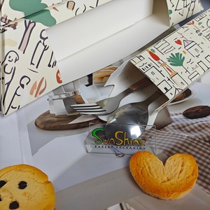 Sunshine Custom Catering Bento Go Pyramid Food Board Paperboard Takeaway Cake Desserts Platter for Snacks <b>Packaging</b> - Product Image 2