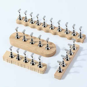 Support magnétique carré en bois fait main pour faux ongles, base d'entraînement, présentoir et rangement pour vernis à ongles - Product Image 5