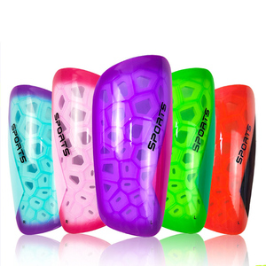 3D透气EVA泡沫通用柔软舒适轻足球护腿足球运动护腿板 - Product Image 1