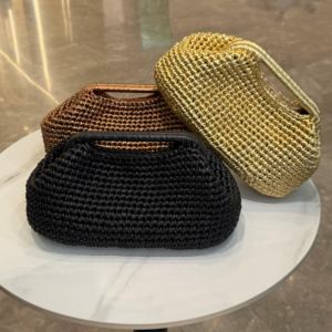 Borsa Clutch all'Uncinetto Fatta a Mano di Tendenza 2026, Borse da Sera in Filato di Cotone, Borsa all'Uncinetto di Lusso per Donna - Product Image 2