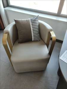 Fauteuil pivotant de style détente en velours avec cadre en métal doré de luxe moderne pour le salon - Product Image 5