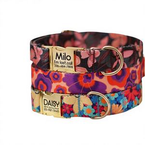 ปลอกคอสุนัขกำมะหยี่แบบกำหนดเอง พร้อมโบว์ตกแต่ง สลักชื่อได้ สำหรับสุนัขขนาดเล็กและขนาดใหญ่ - Product Image 1