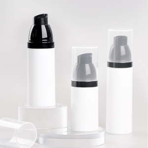Bouteille en plastique plastique Pp pour <span class=keywords><strong>crème</strong></span> <span class=keywords><strong>solaire</strong></span> et soins de la <span class=keywords><strong>peau</strong></span>, sans air, avec pompe <span class=keywords><strong>noire</strong></span>, 15ml, 30ml, 50ml - Product Image 1