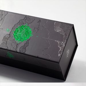 Embalaje de papel de cartón de lujo personalizado de alta calidad Cajas de regalo magnéticas plegables negras Todos los colores disponibles Materiales reciclados - Product Image 2