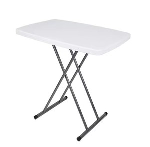 Petite <span class=keywords><strong>Table</strong></span> à manger rectangulaire en plastique portable à hauteur réglable, pliable et durable pour <span class=keywords><strong>restaurant</strong></span> d'événements d'intérieur et d'extérieur - Product Image 1