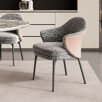 Chaise de salle à manger moderne de luxe en tissu avec accoudoirs, design italien, fauteuil en lin pour la maison et la cuisine, aspect velours minimaliste, siège d'appoint