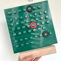 Yun plaque acrylique de haute valeur moderne et minimaliste bricolage anneau calendrier vente chaude petit ornement de décoration de bureau