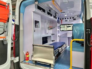 Véhicule médical V90, fabricant d'ambulances de transport d'urgence et de sauvetage professionnelles - Product Image 6