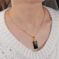 Automne hiver rétro avancé chandail chaîne personnalisé géométrique carré multicolore pierre pendentif collier cadeaux pour les femmes