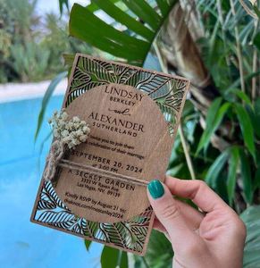 Invitaciones de Boda de Madera Cortadas con Láser con Flores Secas Eternas, Perfectas para Celebraciones de Boda en la Playa - Product Image 2