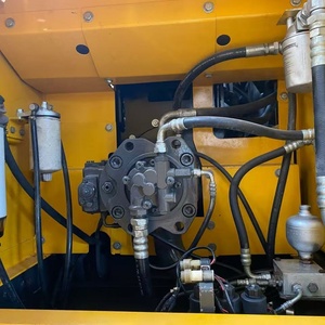 Excavatrice sur chenilles d'occasion Volvo EC200D 140 210 240 300 360 380 à faible nombre d'heures de fonctionnement – Matériel de chantier d'occasion Volvo EC200D 140 210 240 300 360 380 - Product Image 5