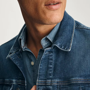 Veste en jean OEM style vintage délavé avec fermeture éclair, logo frontal, poches à rabat boutonnées sur la poitrine, personnalisable - Product Image 6