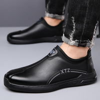 Chaussures en cuir décontractées pour hommes Édition printemps Chaussures pour hommes Cuir souple Semelle souple Chaussures de papa Tendance de la mode Polyvalent Vêtements formels