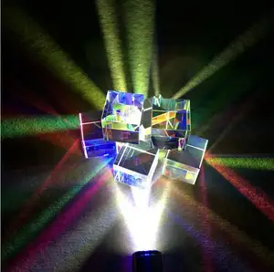 Pabrik kaca optik prisma warna-warni warna pelangi x kubus prisma
