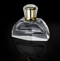 Bouteille de parfum en verre de cristal poli haut de gamme de 75ml couvercle en cristal en plastique vaporisateur peut ajouter un logo