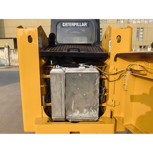 Mini Skid Steer <span class=keywords><strong>Loader</strong></span> Bekas Dengan Track Caterpillar Bekas di Depan Compact Skid Steer <span class=keywords><strong>Loader</strong></span> <span class=keywords><strong>Cat</strong></span> <span class=keywords><strong>226b</strong></span> Tersedia untuk Dijual - Product Image 5