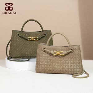 Phụ Nữ Của Túi Xách Bán Buôn 2025 Mới Chất Lượng Cao Kim Loại Khóa Handmade Dệt Túi Hợp Thời Trang Và Chảy Duy Nhất Vai Crossbody Túi - Product Image 3