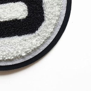 Prix d'usine, nouvelle conception personnalisée, patchs brodés, patchs en tissu toile de haute qualité, broderie machine, badge de mode streetwear - Product Image 6