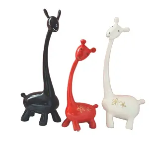 Una famiglia tre cervi decor mini resina cervo statua piccola poliresina famiglia cervi figurine