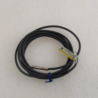 Capteur de Proximité E2E-X3B4-IL3 PNP 3mm M8 IO-Link en Stock Livraison Rapide pour l'Automatisation d'Usine PLC
