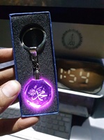 Porte-clés personnalisé gravé au laser 3D avec photo, lumières LED multicolores, cristal K9, art populaire, tendance de la mode, décoration intérieure, souvenirs islamiques