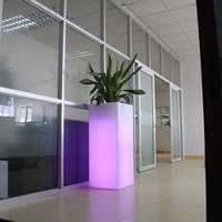 Pot de fleurs lumineux LED artistique et étanche pour extérieur, pots de fleurs LED brillants, produits rotomoulés