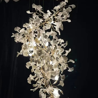 Luminaire suspendu personnalisé en forme de fleur Hôtel Villa Lobby Escalier Décoration Moderne Long Lustre en céramique avec feuille de Ginkgo