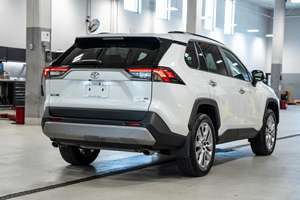 سيارة تويوتا راف4 2024 الهجينة التي تعمل بالبنزين للبيع، متوفرة في المخزون وجاهزة للشحن، بسعر منخفض - Product Image 4