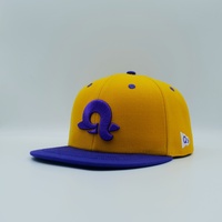 Gorra Ajustable con Visera Plana