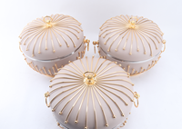 Plat à chafing dish élégant doré effet miroir 3.5L 4.5L 5.5L, design moderne en forme de cage à oiseaux, service de buffet haut de gamme minimaliste, trio de présentoirs, cadeau design