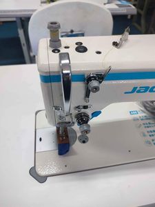 2024 Nueva llegada a estrenar Precio barato A5E Hilo semiseco Limpieza Máquina <span class=keywords><strong>de</strong></span> <span class=keywords><strong>coser</strong></span> industrial computarizada a la <span class=keywords><strong>venta</strong></span> - Product Image 5