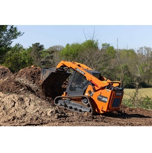 Nouvelle puissante chargeuse compacte sur chenilles hydraulique DEVELON DTL35 de 5,7 tonnes pour la construction routière - Product Image 3