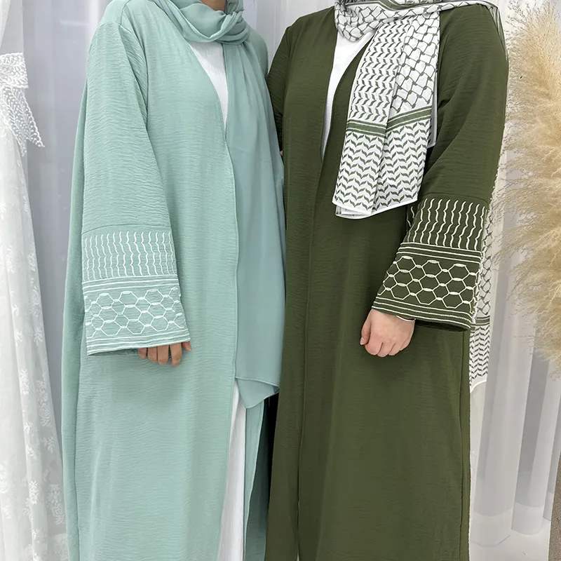2024 New Arrival Islamic Muslim Crepe Modest Women Abaya Arab Dubai Turkey Muslim Women Elegant Embroidered Open Abaya