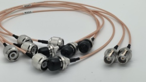 Câble <span class=keywords><strong>coaxial</strong></span> RG6 avec connecteur mâle F plaqué or de type coudé <span class=keywords><strong>Adaptateur</strong></span> AV pour antenne TV en nylon tressé pour câbles de communication - Product Image 5