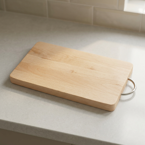 Tagliere in Legno di Faggio Naturale 31x17 DEMOLLI Made in Italy con Manico in Metallo, Multiuso, Etichetta in Cartone - Product Image 3