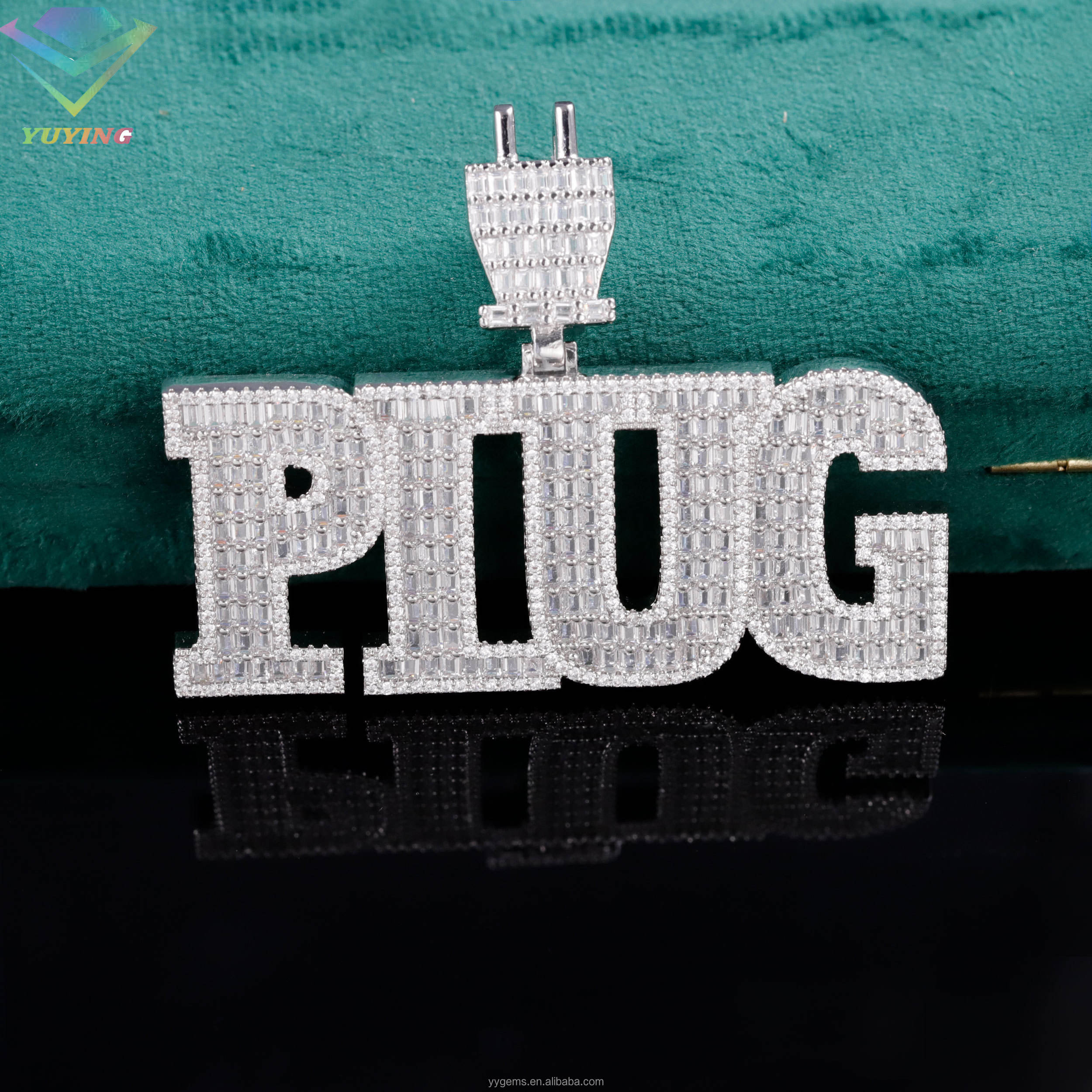 จี้สีขาว