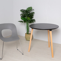 Table basse circulaire minimaliste pour bureau, salon et zone de réception