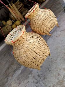 Panier de rangement tissé thaïlandais fait main en bambou naturel, organisateur décoratif pour la maison, fourni par l'usine du Vietnam - Product Image 4