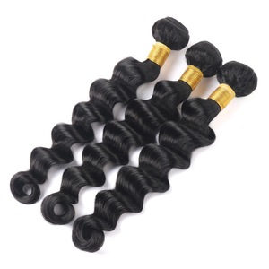 Extensions de cheveux naturels <span class=keywords><strong>vierges</strong></span> doublement étirés avec closure, bouclés profonds, ondulations lâches, closure en dentelle, trame double cousue à la machine, cheveux bruts - Product Image 4