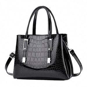 2025 New Women Handbags <b>Large</b> Capacity Fashion Retro Shoulder Bags Custom Designer Ladies Crossbody Bags Luxury PU Leather Tote - Product Image 3