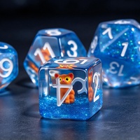 Ensemble de dés polyédriques en résine personnalisés avec figurine de chat, paillettes bleues, 7 pièces, dés DND pour Dungeons and Dragons