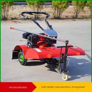 Les scarificateurs rotatifs à essence sont utilisés pour ameublir le sol dans les champs. - Product Image 4