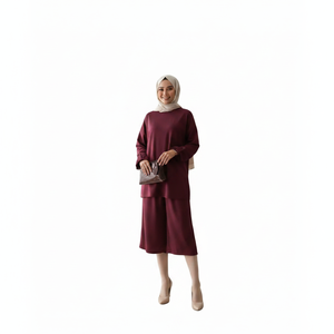 Conjunto de Dos Piezas Casual para Mujer Oysho, Manga Larga, Color Borgoña/Blanco, Pantalones Cortos de Satén con Detalle de Botones, Cintura Elástica, para Todas las Temporadas, MOQ 2 Piezas - Product Image 2