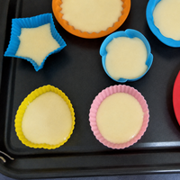 Moules à muffins réutilisables en silicone avec logo personnalisé, doublures pour cupcakes, qualité alimentaire sans BPA, moules à pâtisserie ronds, en forme de cœur et d'étoile
