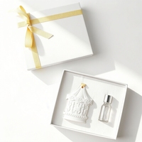 Diffuseur d'huiles essentielles en porcelaine artisanale en forme de fleur, parfum d'ambiance pour la maison, diffuseur suspendu en céramique parfumée, désodorisant pour voiture et armoire