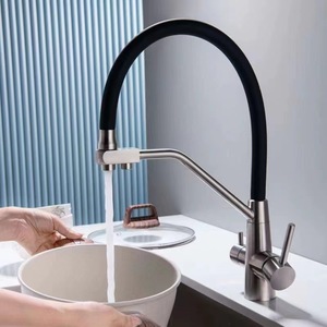 Rubinetto per miscelatore da cucina con beccuccio caldo e freddo per il <span class=keywords><strong>bagno</strong></span> con doppia maniglia - Product Image 5