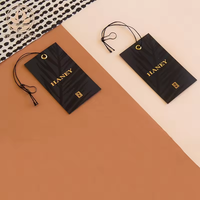 Conception Impression Nom Logo Papier Renouvelable Vêtement Etiquettes volantes Etiquettes volantes pour vêtements avec ficelle avec texture en relief