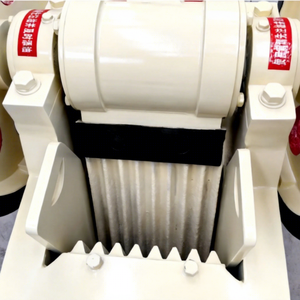 PE Backenbrecher 400x600 Modell <span class=keywords><strong>Hrad</strong></span> mit AC-Motor und Antrieb Gesteins- und Erzbrecher für Steinbrüche und Minen - Product Image 1