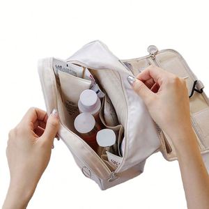 Trousse de Maquillage de Voyage Suspendue en Polyester Imperméable avec Fermeture Éclair, Personnalisable avec Logo et Design - Product Image 6