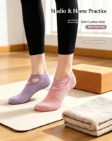 Chaussettes de yoga antidérapantes pour femmes, chaussettes de Pilates professionnelles mi-mollet et coupe basse, chaussettes de sport antidérapantes à semelle en tissu éponge pour le fitness